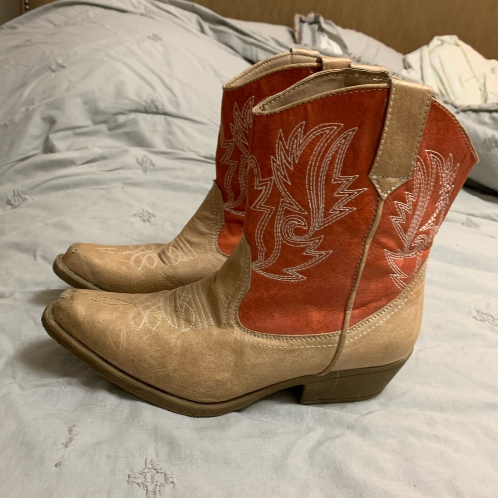 Short trendy cowgirl boots